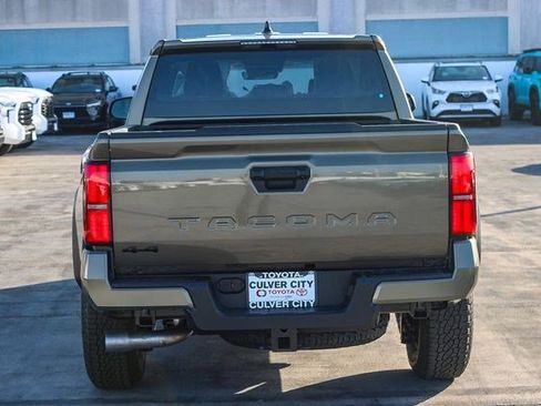 New 2026 Toyota Tacoma TRD Off-Road AWD/4WD image 8