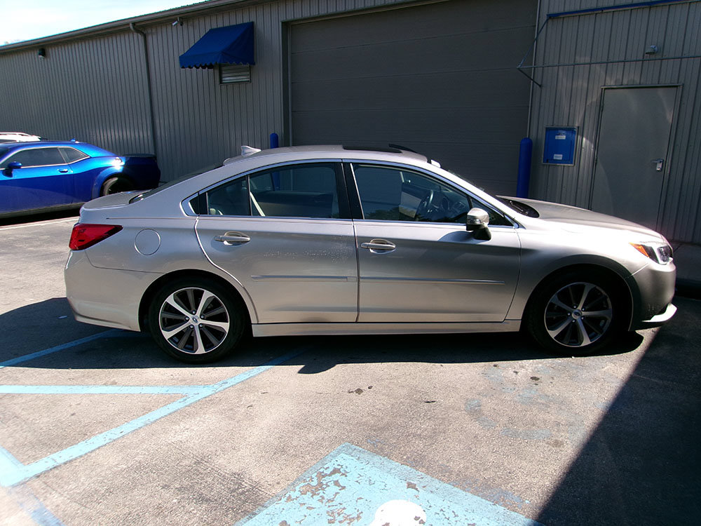 Used 2017 Subaru Legacy 2.5i Limited AWD/4WD image 6