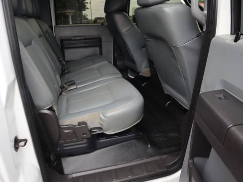 Used 2015 Ford F550 4x4 Crew Cab Super Duty image 15