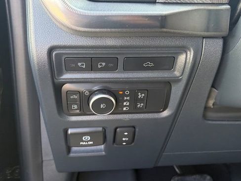 Used 2022 Ford F150 Platinum w/ Equipment Group 701A High AWD/4WD image 5