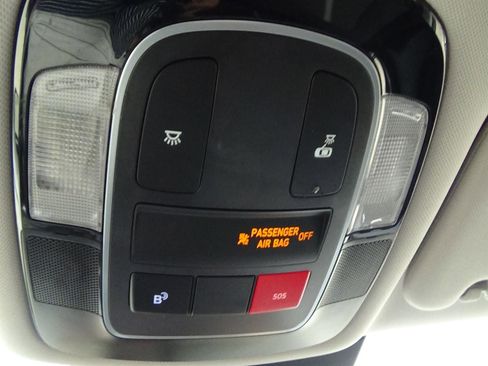 Used 2025 Hyundai Sonata SEL FWD image 28