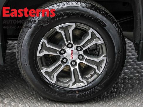 Used 2024 GMC Sierra 1500 SLT image 8