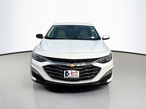 Certified 2024 Chevrolet Malibu LT image 2