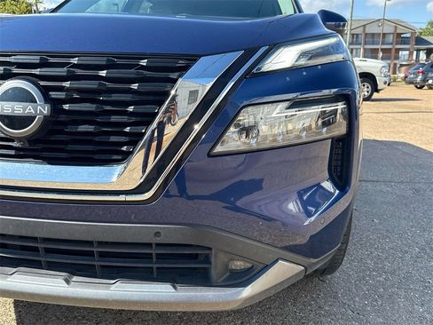 Used 2022 Nissan Rogue SL w/ SL Premium Package image 7