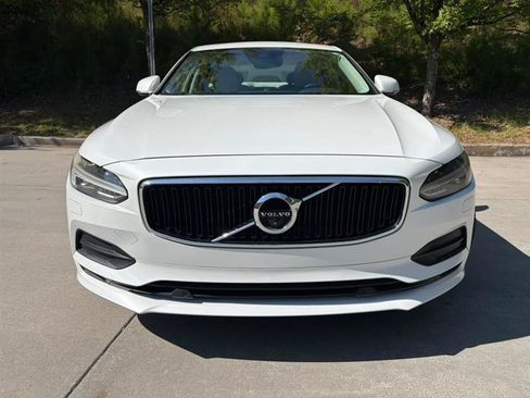 Used 2017 Volvo S90 T6 Momentum w/ Vision Package AWD/4WD image 2