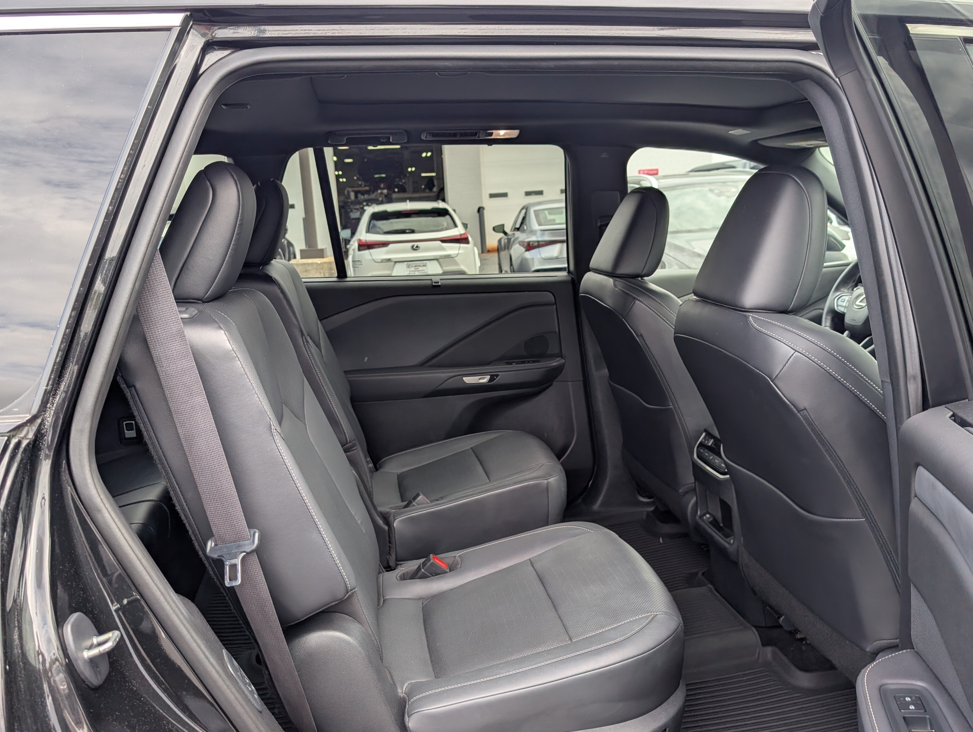 Used 2024 Lexus TX 350 AWD w/ Captains Chair Package image 12