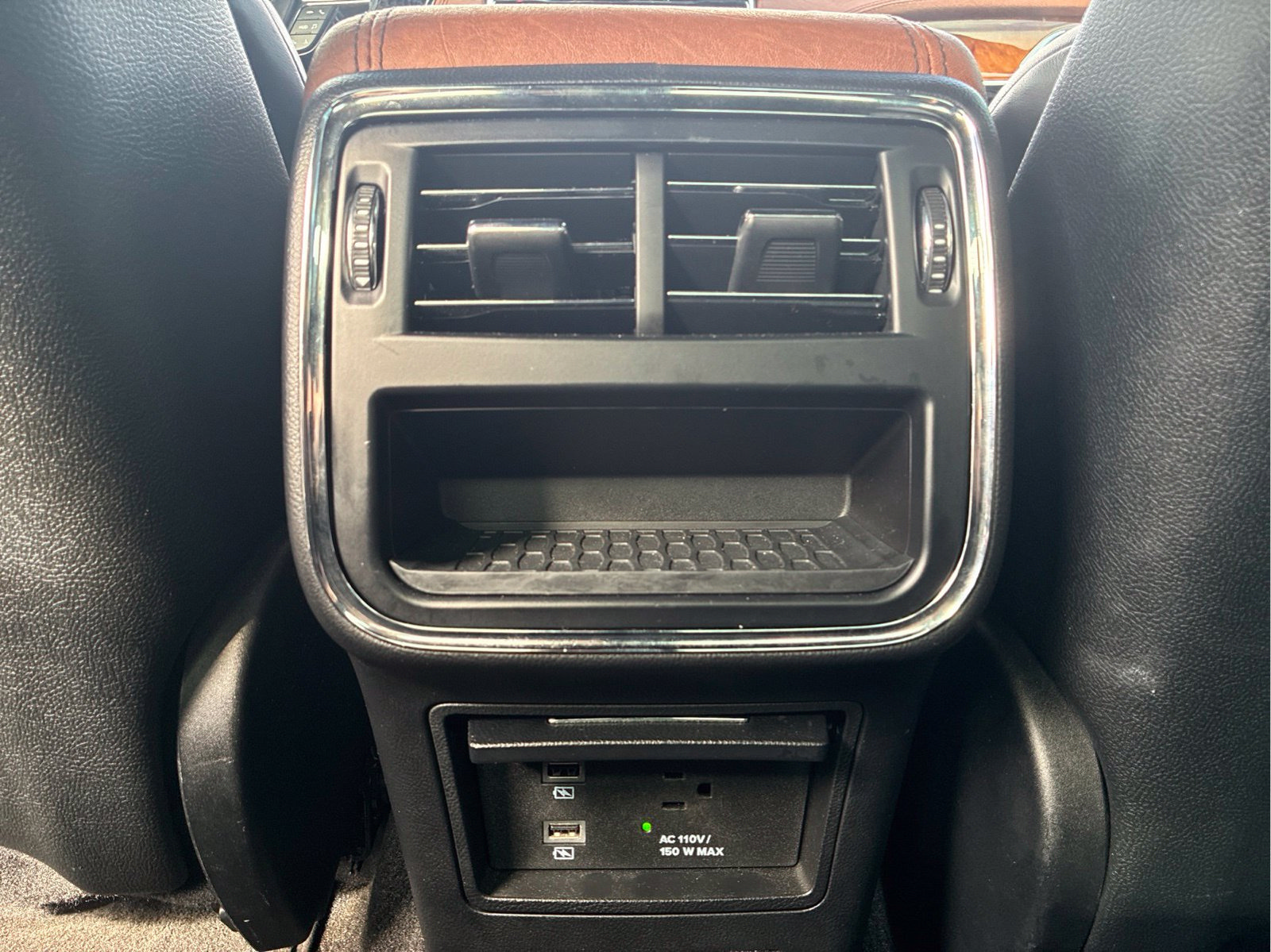 Used 2020 Lincoln Continental Black Label w/ Rear Seat Amenities Package FWD image 36