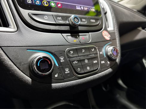 Used 2023 Chevrolet Malibu LT image 23