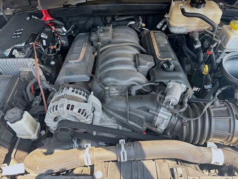 Used 2021 Jeep Wrangler Unlimited Rubicon w/ Dual Top Group AWD/4WD image 32