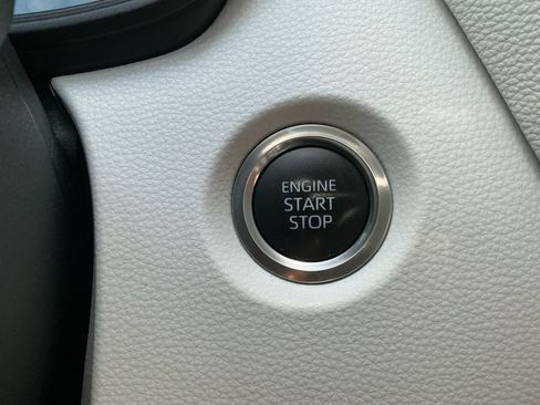 Used 2024 Toyota Corolla SE FWD image 30