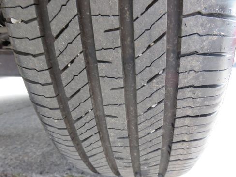 Used 2012 Hyundai Santa Fe GLS FWD image 30
