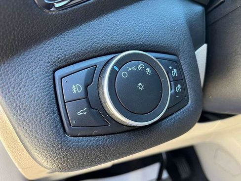 Used 2018 Ford Escape Titanium image 20