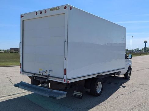 Used 2024 Ford E-450 and Econoline 450 Super Duty RWD image 7