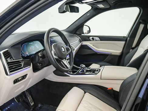 Used 2021 BMW X7 M50i w/ Executive Package AWD/4WD image 21