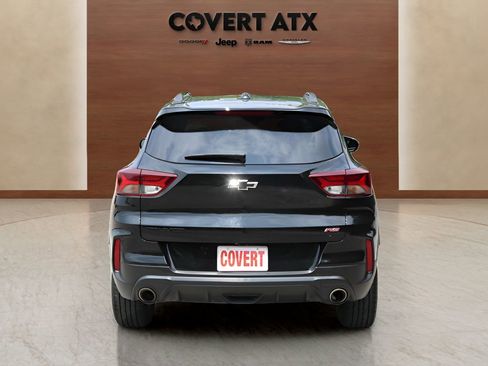 Used 2022 Chevrolet TrailBlazer RS FWD image 4