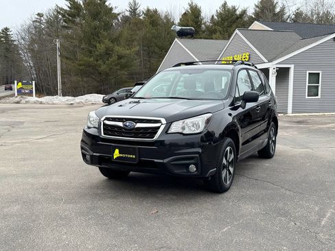 Used 2018 Subaru Forester 2.5i w/ Alloy Wheel Package image 3