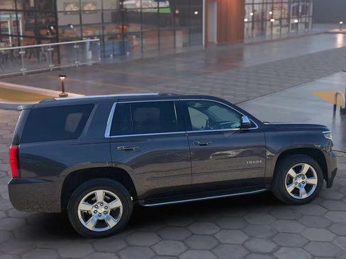 Used 2018 Chevrolet Tahoe Premier RWD image 17