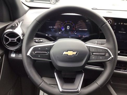 New 2026 Chevrolet Equinox LT FWD image 10
