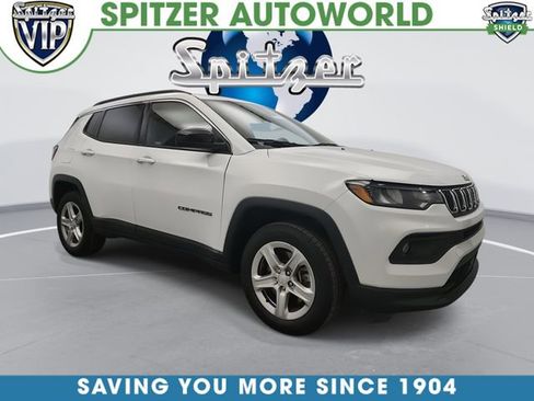 Used 2024 Jeep Compass Latitude image 1