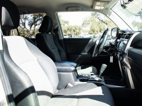 Used 2018 Toyota 4Runner SR5 image 15