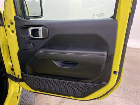 Used 2023 Jeep Wrangler Unlimited Sahara w/ Cold Weather Group image 21