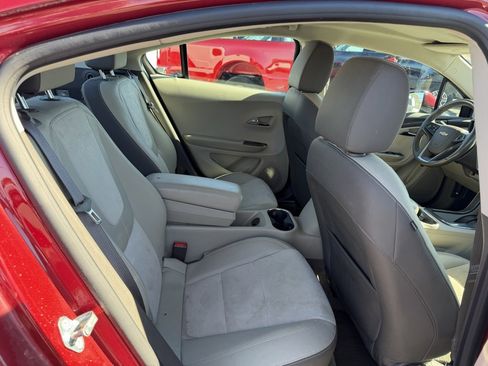 Used 2013 Chevrolet Volt Premium w/ Premium Trim Package image 32
