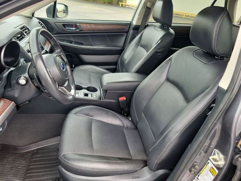Used 2019 Subaru Outback 3.6R Limited w/ Popular Package #2 AWD/4WD image 16