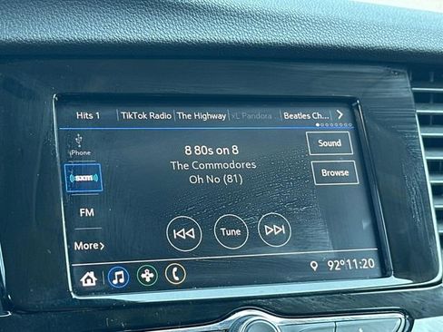 Used 2022 Buick Encore Preferred w/ Safety Package image 25