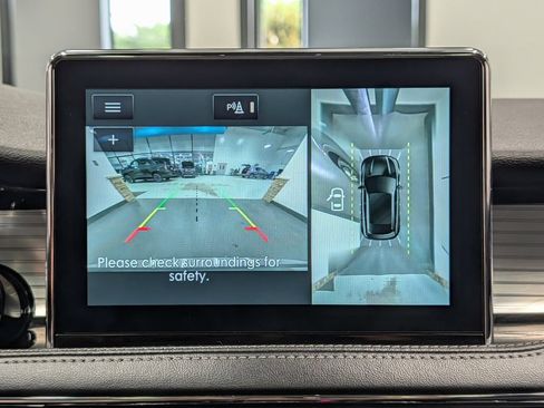 Certified 2022 Lincoln Corsair AWD w/ Premium Package image 16