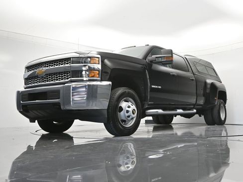 Used 2019 Chevrolet Silverado 3500 W/T w/ WT Convenience Package AWD/4WD image 34