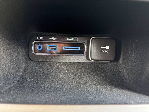 Used 2017 Jeep Grand Cherokee Limited AWD/4WD image 13