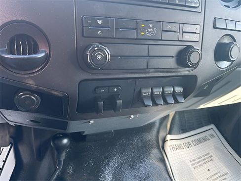 Used 2016 Ford F550 4x4 Regular Cab Super Duty image 17