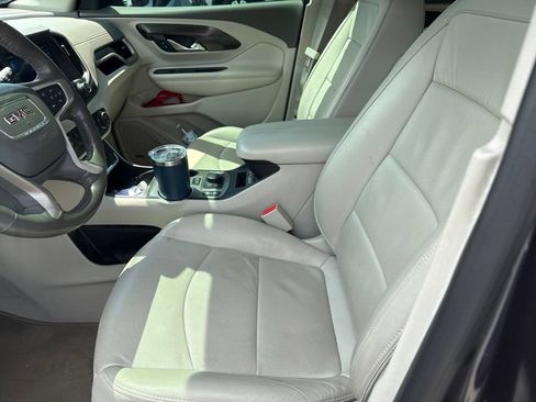 Used 2019 GMC Terrain Denali w/ Advanced Safety Package AWD/4WD image 3