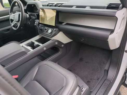 New 2026 Land Rover Defender 110 S AWD/4WD image 19