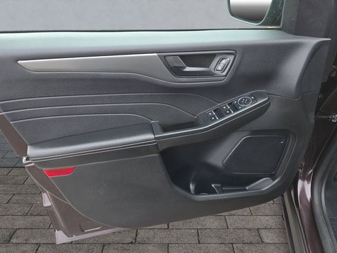 Used 2023 Ford Escape Active image 10