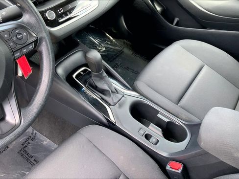 Used 2024 Toyota Corolla LE FWD image 16