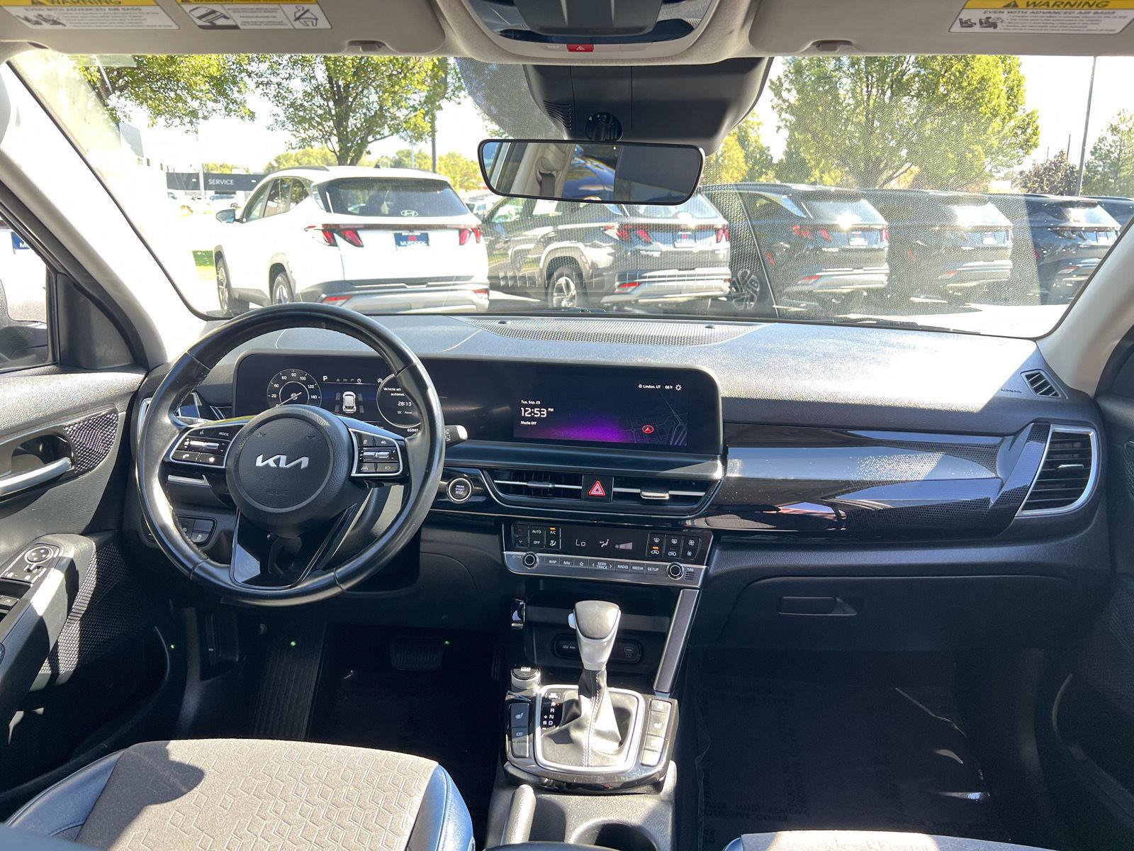 Used 2024 Kia Seltos S AWD/4WD image 24