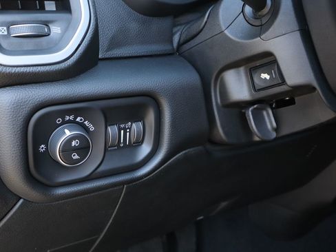 Used 2019 RAM 3500 Big Horn image 12