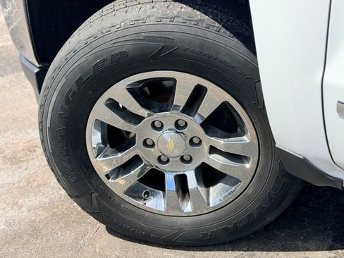 Used 2016 Chevrolet Silverado 1500 LTZ w/ LTZ Plus Package AWD/4WD image 26