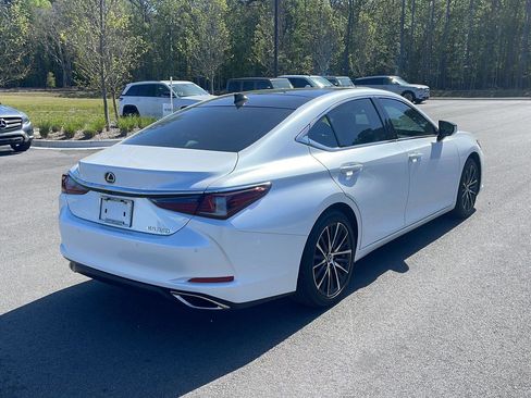 Used 2023 Lexus ES 350 w/ Premium Package image 7