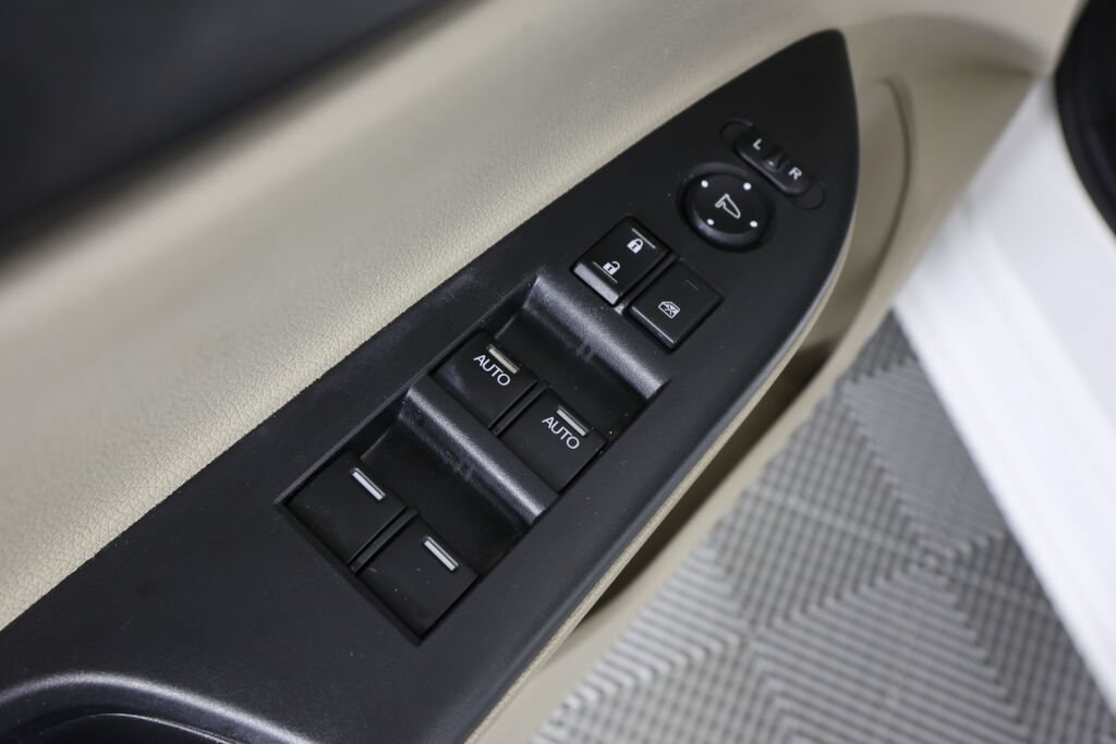 Used 2013 Honda Accord EX-L image 30