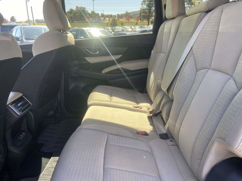 Used 2021 Subaru Ascent Premium w/ Convenience Package image 14