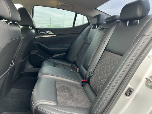Used 2017 Nissan Maxima SR image 24