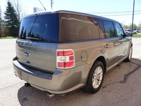 Used 2014 Ford Flex SE image 9
