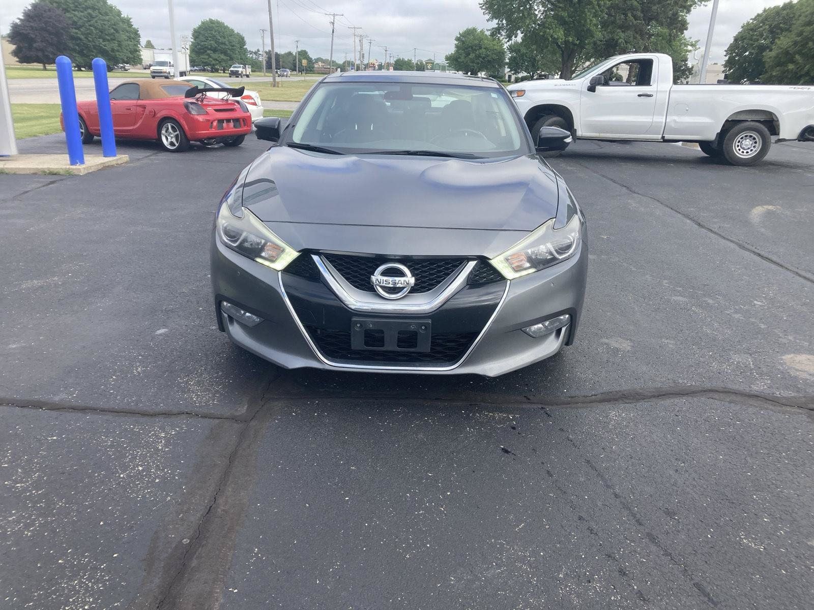 Used 2017 Nissan Maxima Platinum FWD image 2