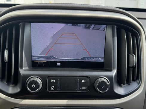 Used 2022 GMC Canyon Denali image 20