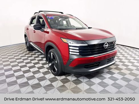 Used 2026 Nissan Kicks SR w/ Illumination Package image 1