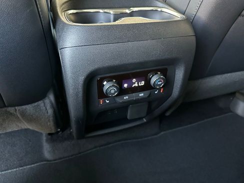 New 2026 Chevrolet Traverse RS image 22