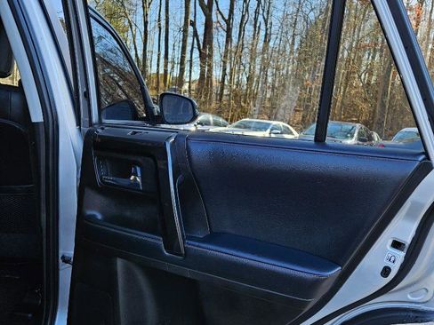 Used 2021 Toyota 4Runner TRD Off-Road Premium image 34