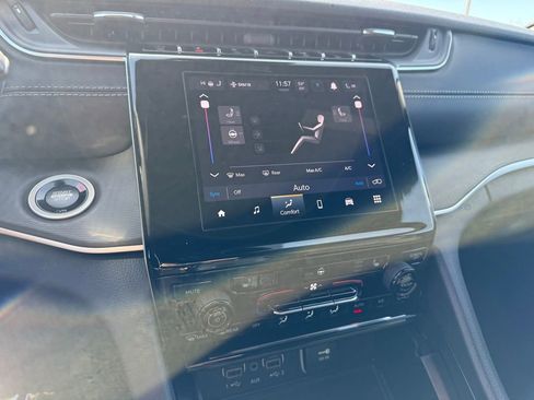 New 2026 Jeep Grand Cherokee Laredo X AWD/4WD image 31